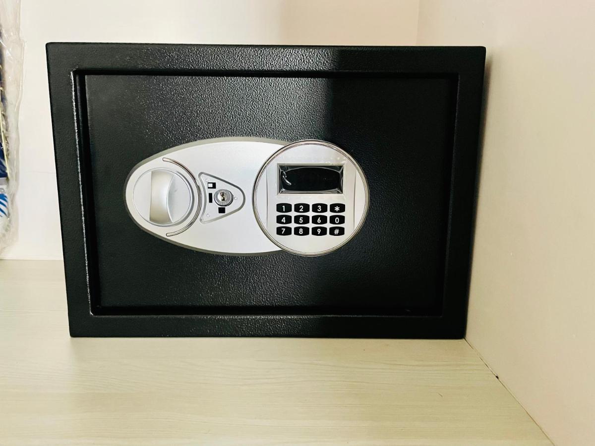 Airport Bliss Apartment+Balcony & Netflix + Prime Jaipur Exterior foto